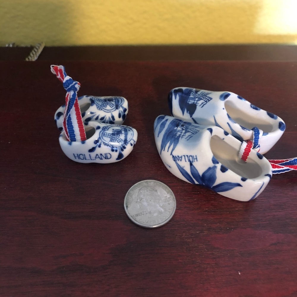 Beautiful ceramic Holland shoes